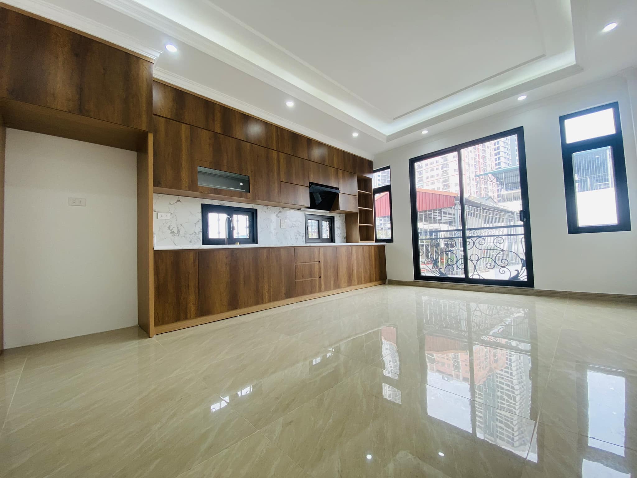 Bán nhà Hồ Tùng Mậu, 54m2 xây mới 7 tầng lô góc 2 mặt ngõ ô tô 7 chỗ vào nhà