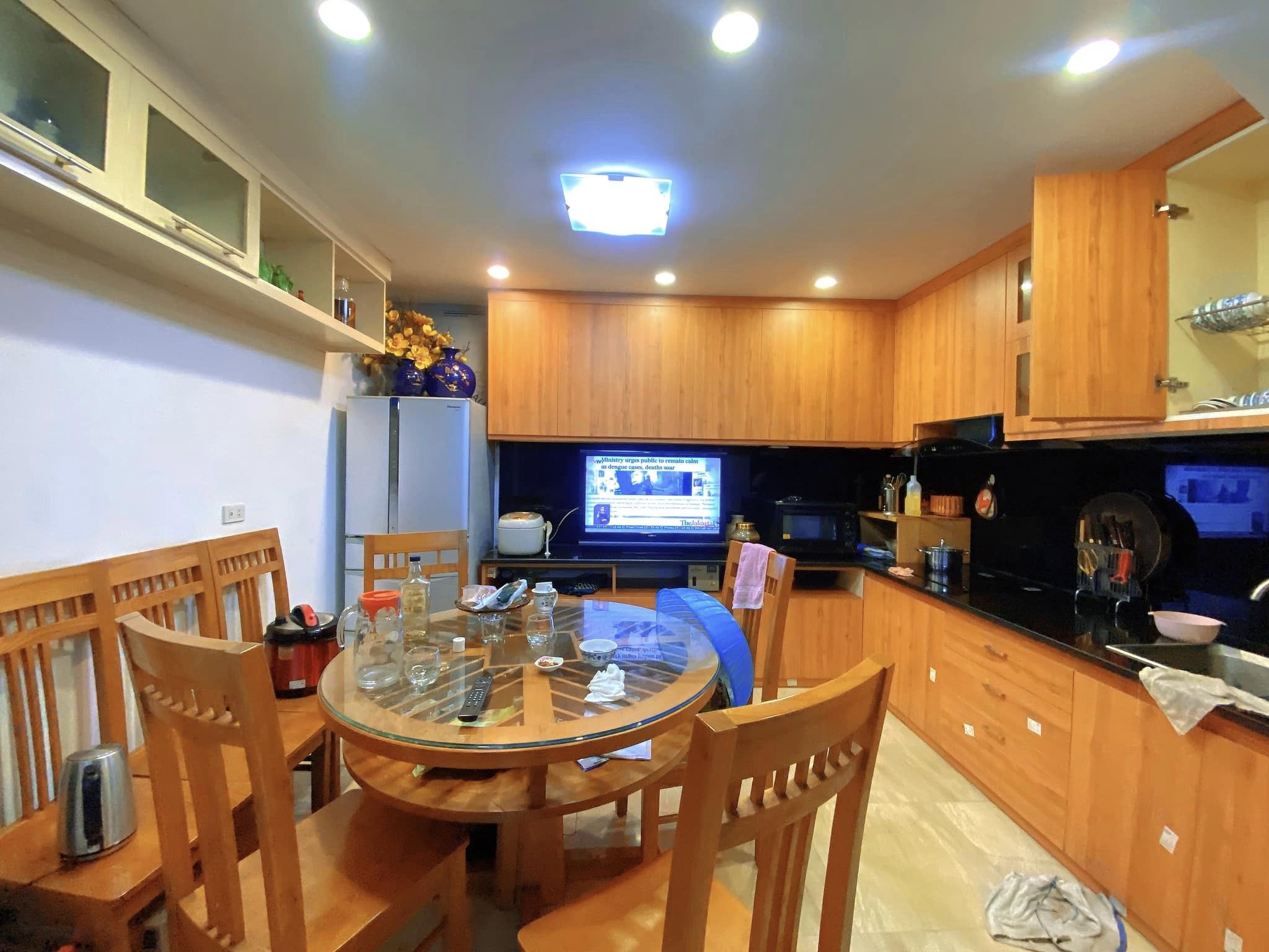 Bán nhà phân lô, kinh doanh, ô tô Hoàng Hoa Thám 40m 9 tỷ