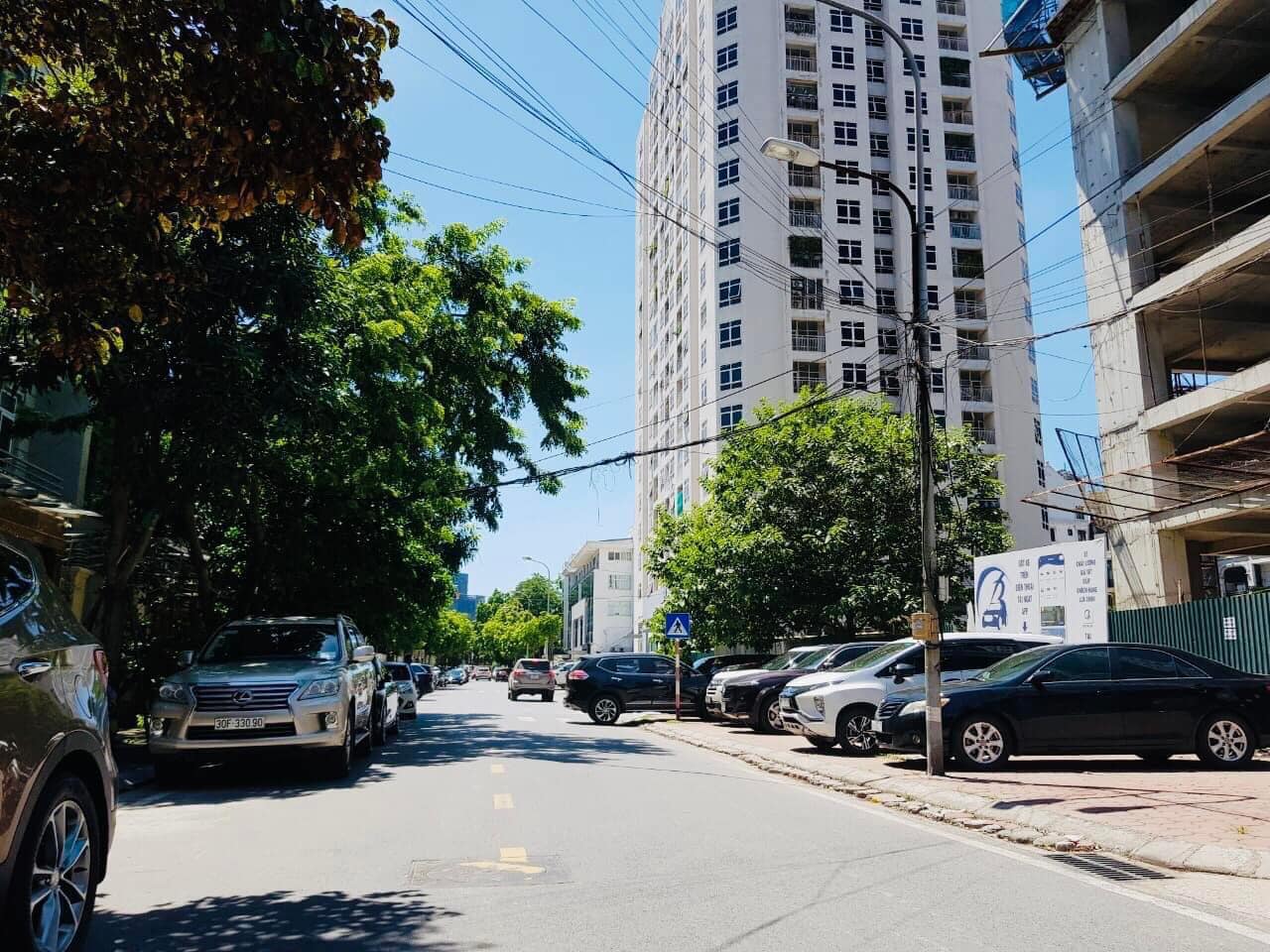 ⭐NGÕ NHƯ PHỐ-Ngõ 655 Lạc Long Quân (Gần Lotte) 100m/ 6T Thang Máy, MT 5m 46.5 Tỷ⭐