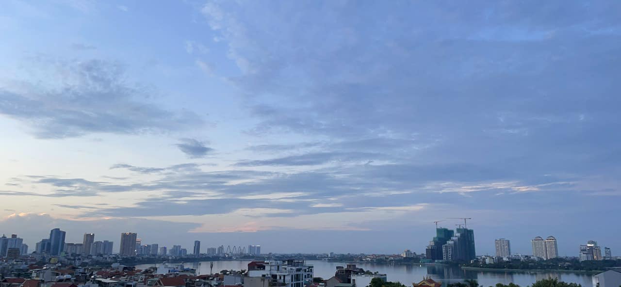 Tuyệt tác nhà Võng Thị, Tây Hồ. Gara ô tô – thang máy. 100m2, 10 tầng. 39 tỷ.