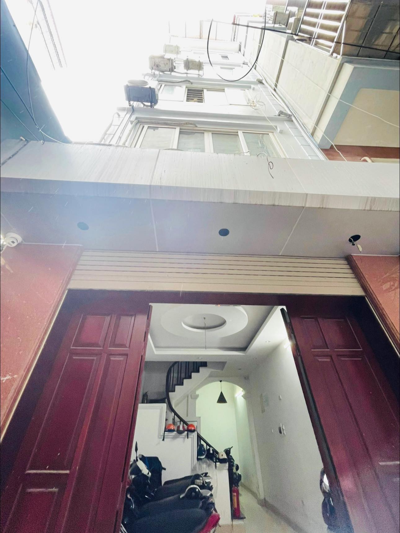 Cần Bán Nhà Ngõ 159 Pháo Đài Láng 40m2 7T MT4 Giá Chào 10.990 tỷ Đống Đa