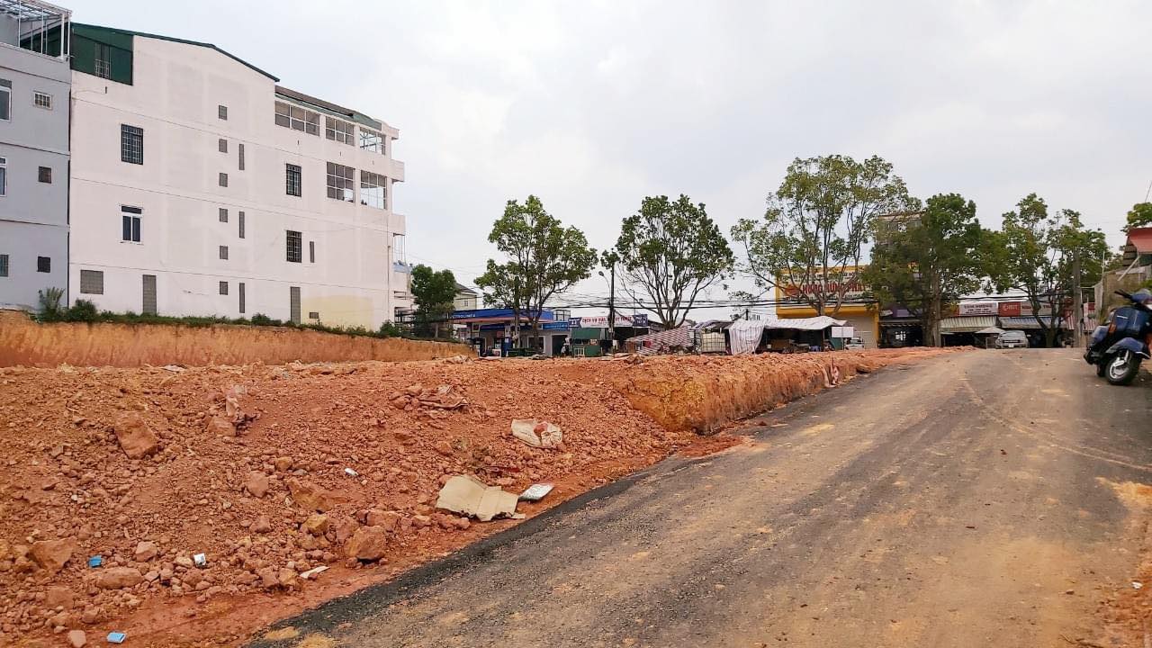 Đất 2 mặt tiền Phù Đổng Thiên Vương Đà Lạt 403m2 40 tỷ