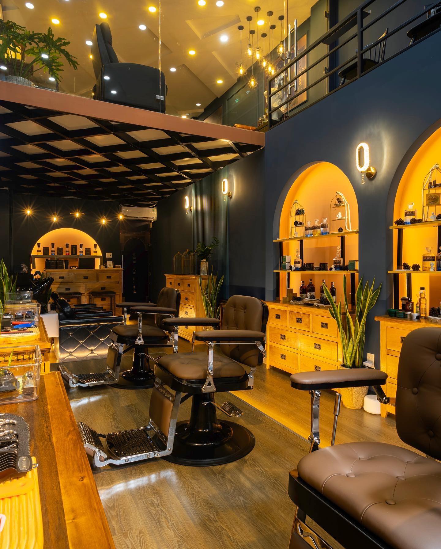 CẦN SANG NHƯỢNG GẤP TIỆM TÓC TẠI QUẬN 7