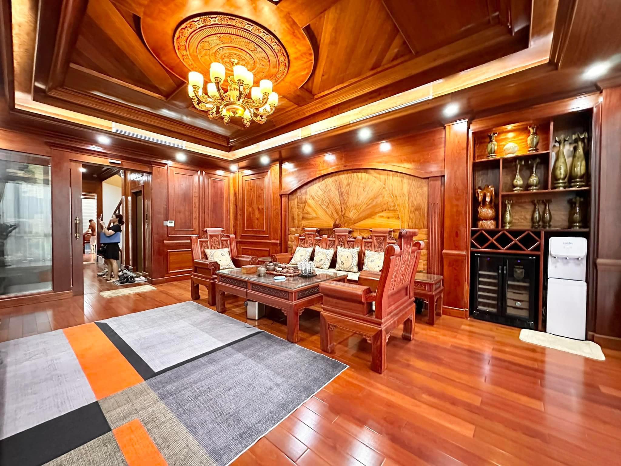 ⭐(CỰC PHẨM-NỘI THẤT XỊN) MP Quận Thanh Xuân 80m2/9Tầng (Có Hầm),MT 5.6m 45 Tỷ⭐