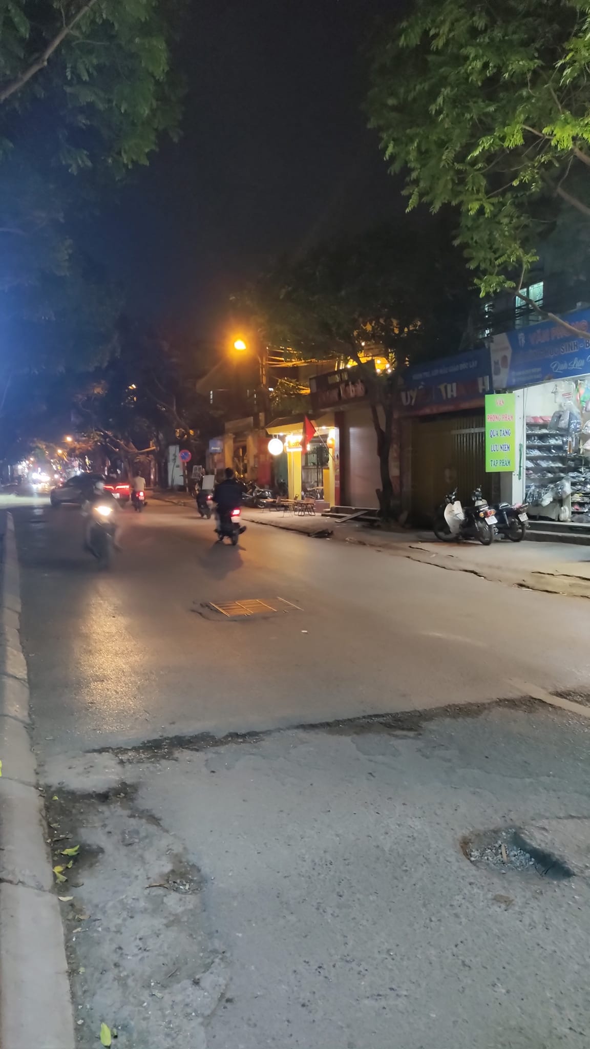 CẦN BÁN NHÀ MẶT PHỐ VĨNH HƯNG-250M 24TỶ-VỈA HÈ-KINH DOANH SẦM UẤT-GIÁ ĐẦU TƯ