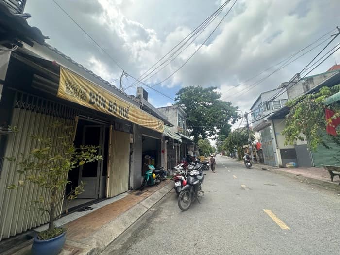 Bán nhà 1 trệt lửng-MTD Ấp Đông 4,Hóc Môn- 57m- chỉ 3ty899- Đường 10m