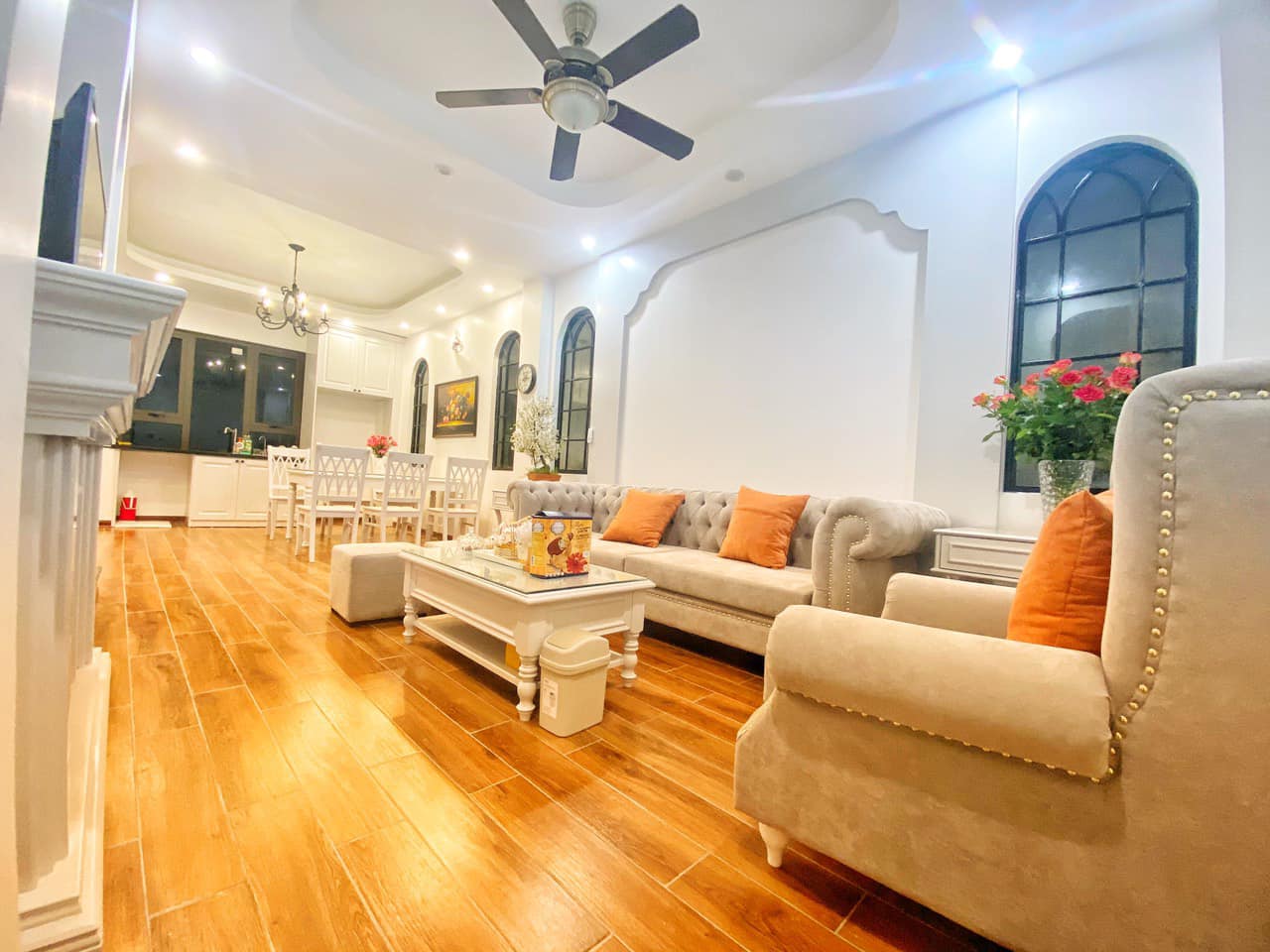 3 nhà ra ô tô, Hai thoáng, Phân lô dân trí bán nhà Hoàng Cầu-0946383428