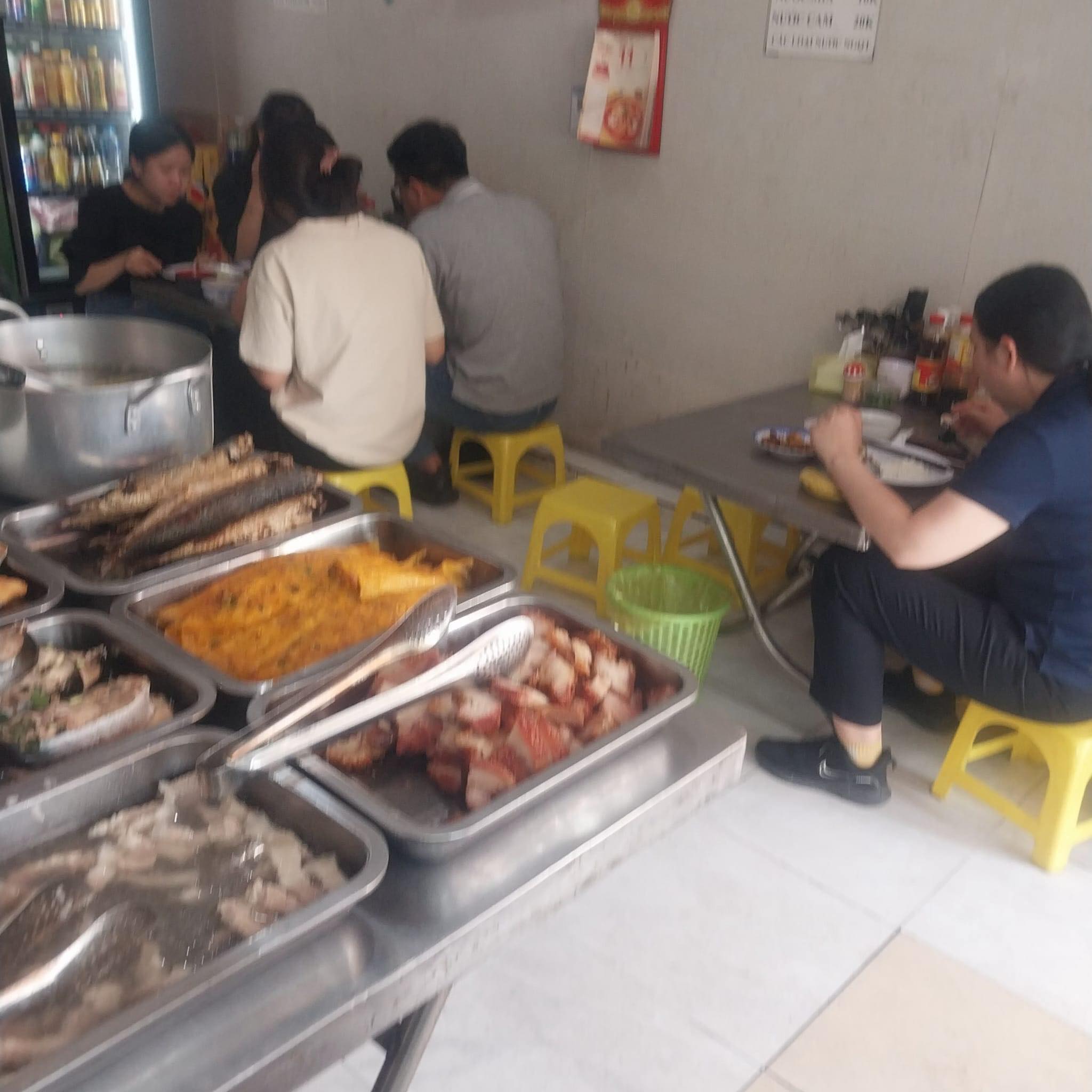 CHÍNH CHỦ SANG NHƯỢNG QUÁN CƠM ĐỊA CHỈ 2B/18 ĐƯỜNG BẠCH ĐẰNG, PHƯỜNG 2, QUẬN TÂN BÌNH, THÀNH PHỐ HỒ CHÍ MINH