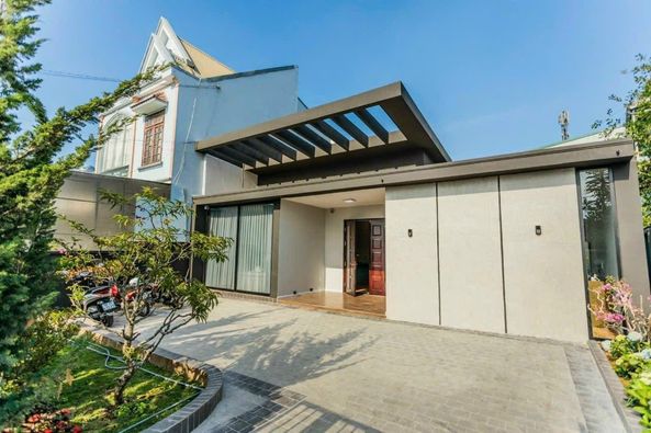 Biệt thự mặt tiền Hồ Xuân Hương Phường 9 Đà Lạt 299m2 14ty7