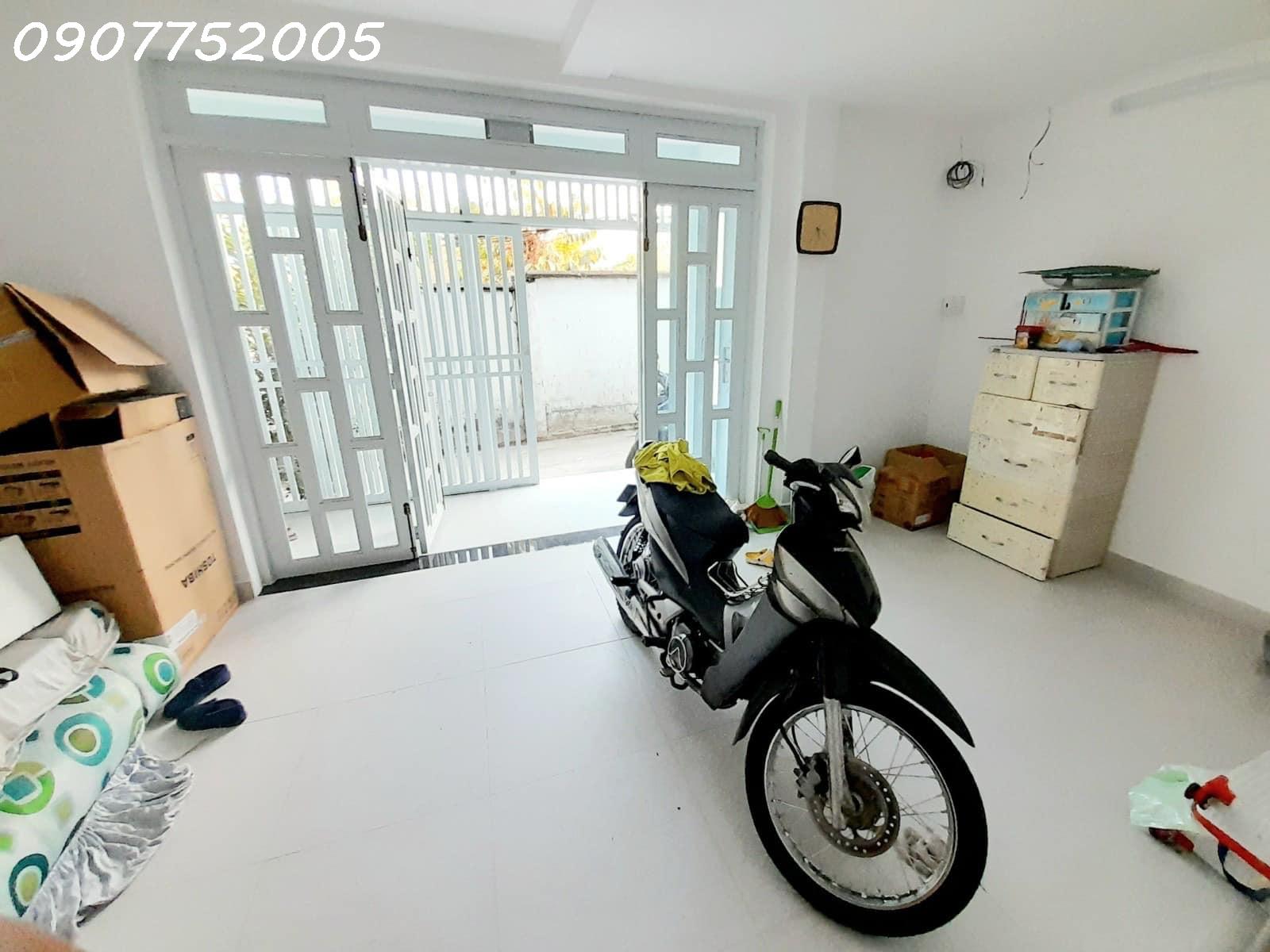 CHỦ GẤP BÁN - ĐI NƯỚC NGOÀI - 5PN - MAN THIỆN CHỈ HƠN 3 TỶ