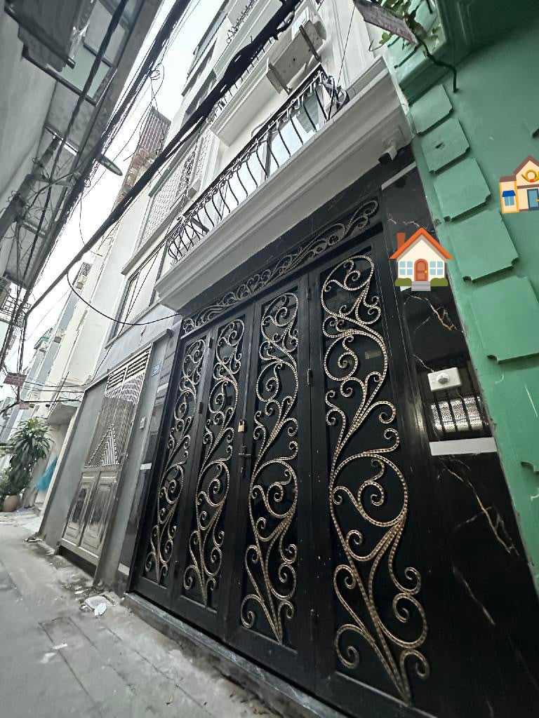 Bán Nhà Nguyễn Văn Cừ , Ngõ Thông Bồ Đề , Lâm Du DT 30m2 , 5 tầng , Giá 4.1 tỷ