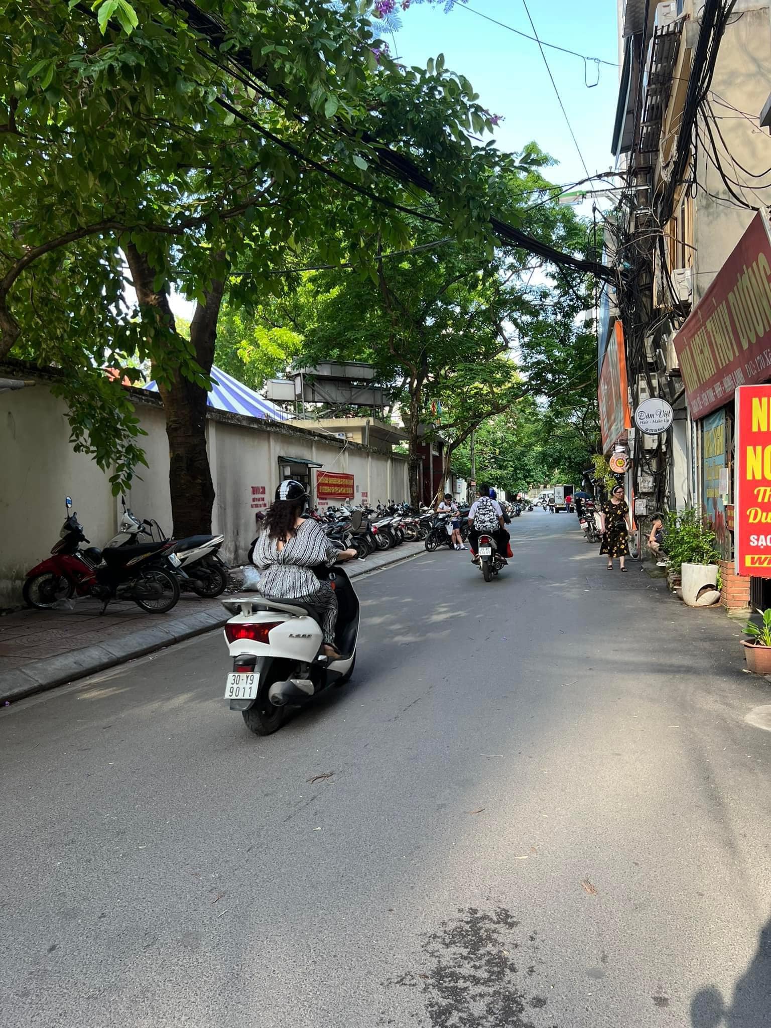 Mặt Phố Xã Đàn 2 (Nam Đồng) ÔTô Tránh,K.doanh đỉnh 47/54mx5Tầng/ MT 7.2m -16.2 Tỷ