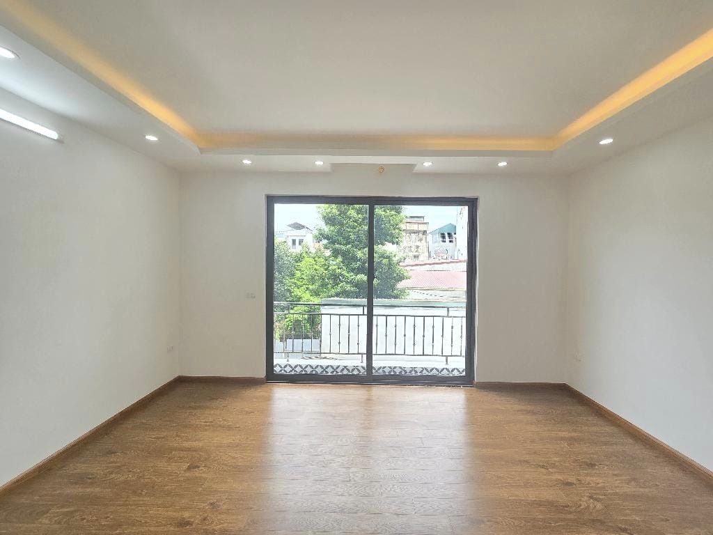 Bán Nhà Phong Cách Hiện Đại Với Nhiều Tiện Ích Lĩnh Nam 39m x 4 tầng, giá 3.85 tỷ