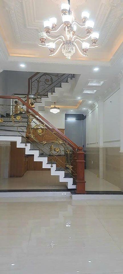Bán nhà Gò Vấp. Đường Quang Trung 70M2 (6.6 X 10.5) 6 tỷ5.HẺM OTO
