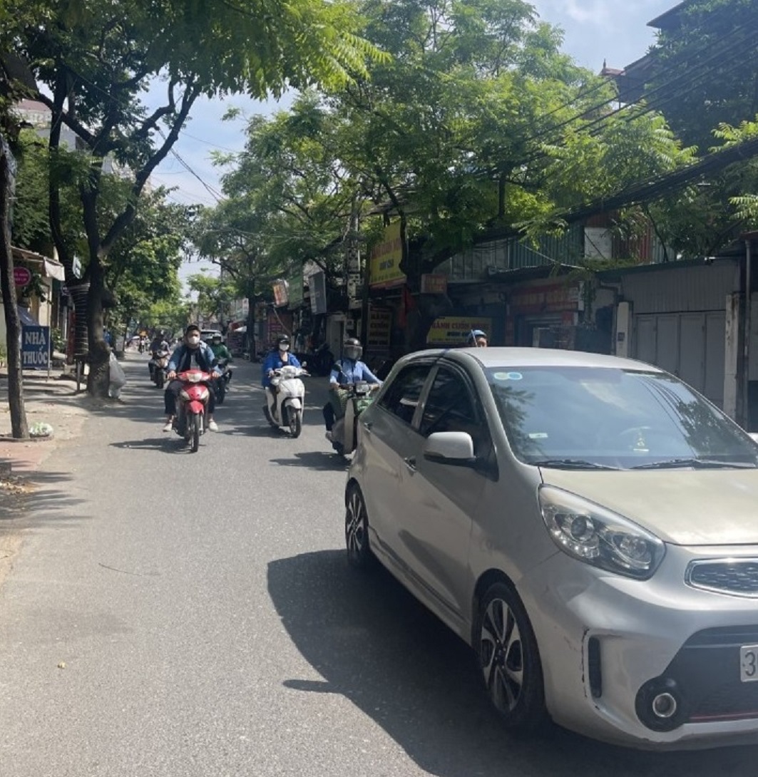 Bán nhà PHÂN LÔ, Ô TÔ, 60m tại Nguyễn Hoàng Tôn, Tây Hồ chỉ 12.x tỷ