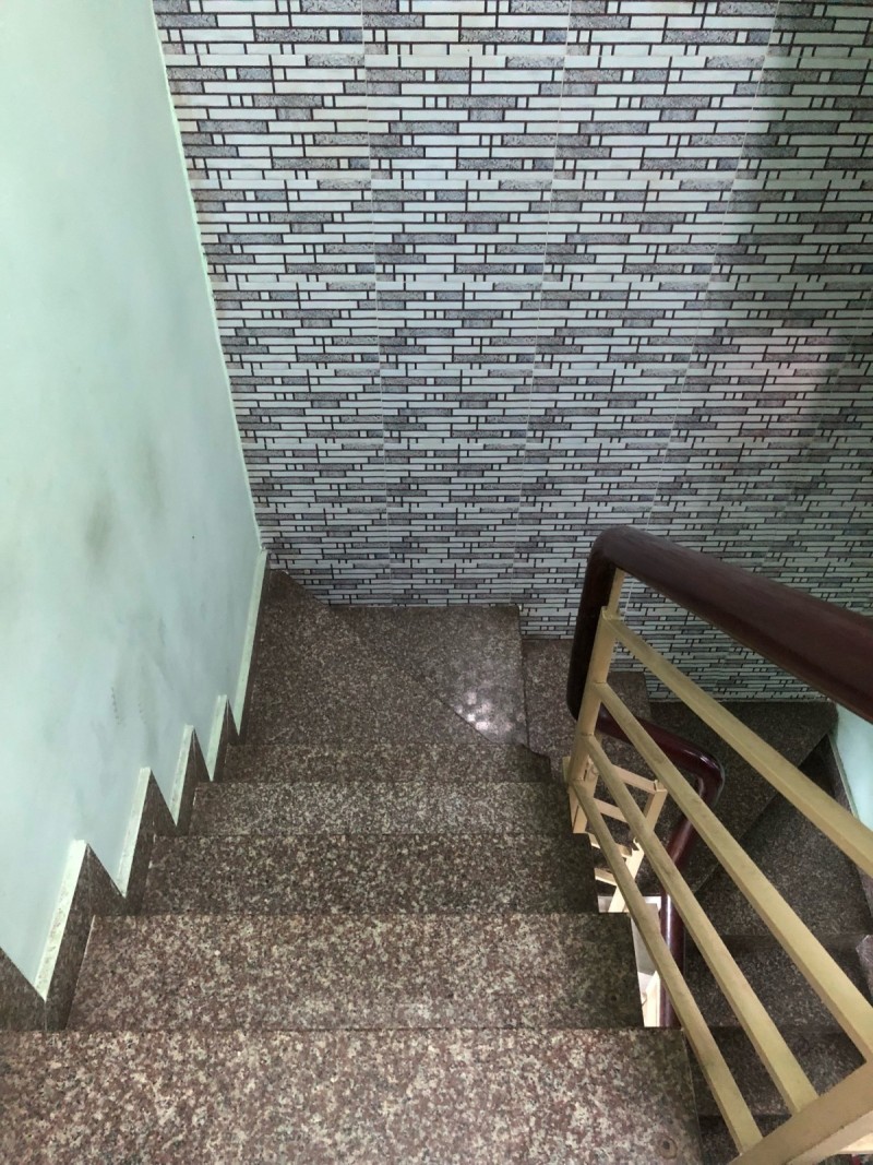 Bán nhà riêng 30m2 4 tầng mặt tiền số phường 10 quận 6 chỉ 6,6 tỷ