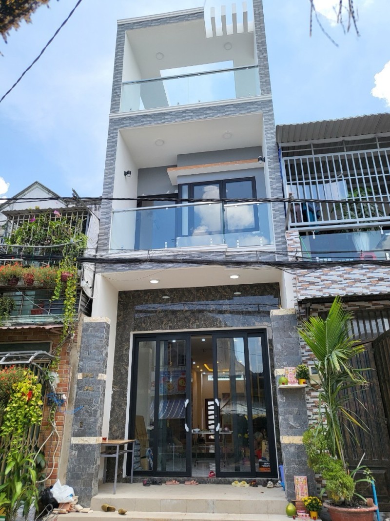 Bán nhà đường Lê Đình Cẩn, Bình Tân. 76m2. 3 Tầng BTCT Giá 6,4 Tỷ