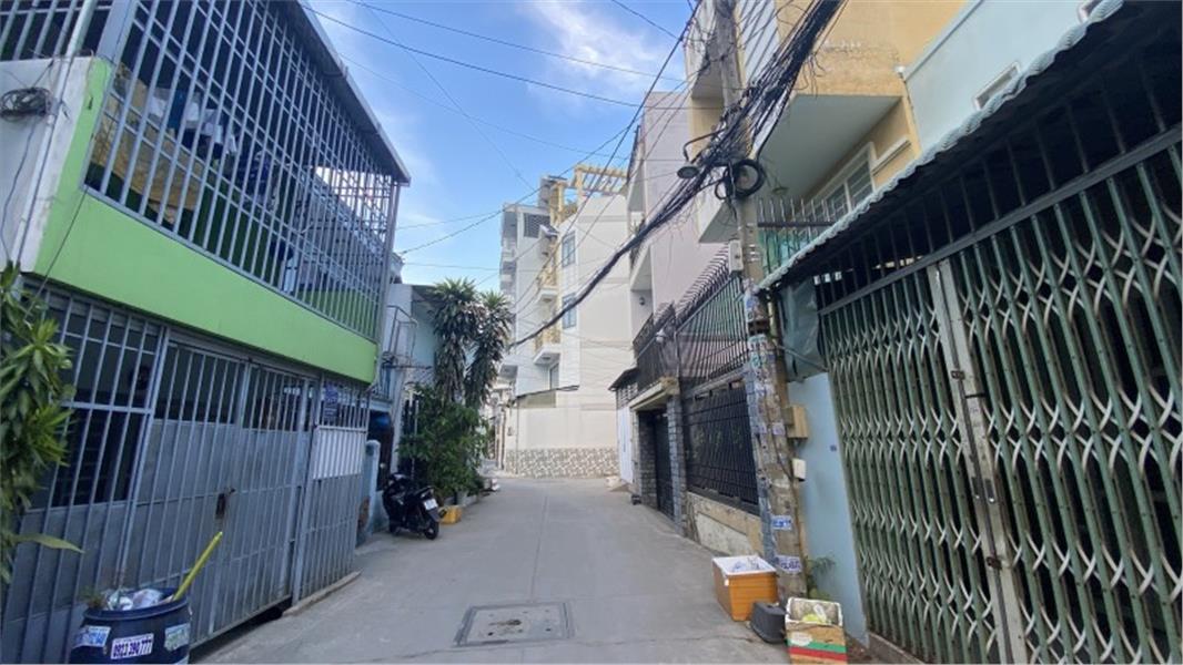 LÊ ĐỨC THỌ - P13 - DIỆN TÍCH: 61M2 ( 4 x 15,5 ) 3PN - HẺM XE HƠI QUAY ĐẦU - CHỈ NHỈNH 4 TỶ 850.