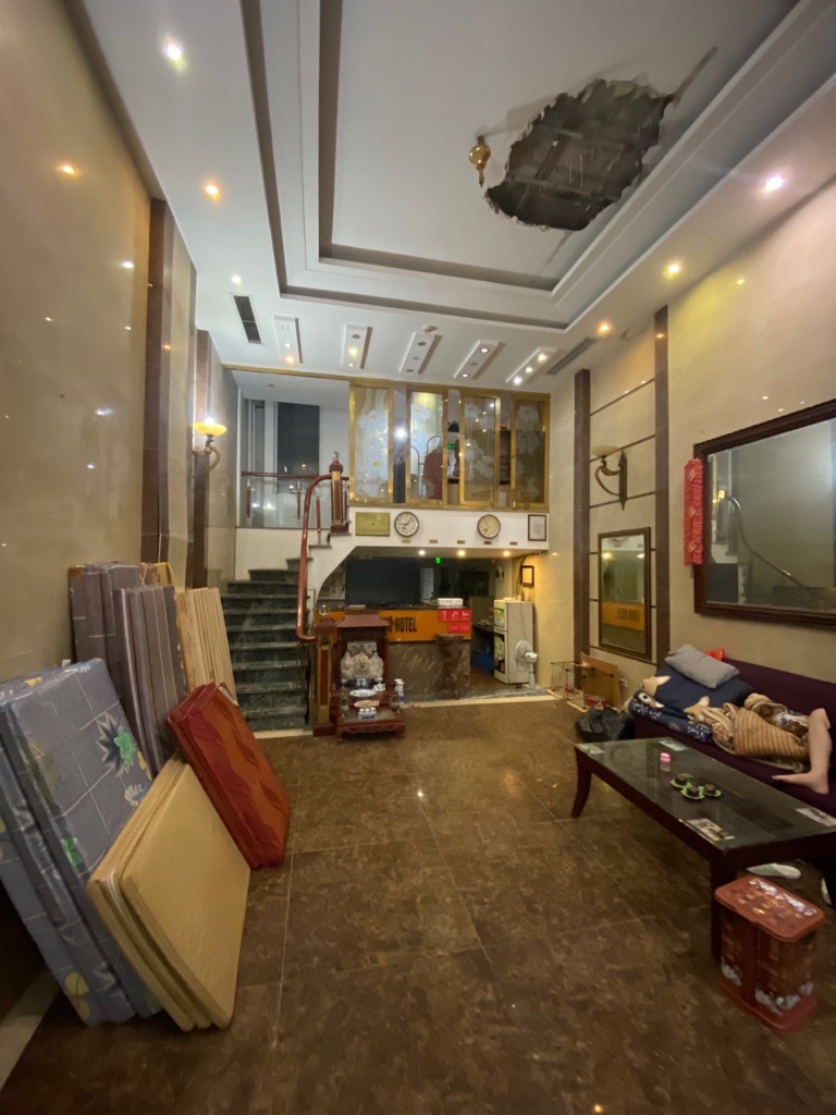 SIÊU PHẨM MP HỒNG HÀ, GẦN NHÀ HÁT LỚN HK, KHÁCH SẠN 8TẦNG, 3THANG MÁY, 1HẦM, Ô TÔ TRÁNH 358M/MT 9,3M/94TỶ. DOANH THU 2TỶ/NĂM.