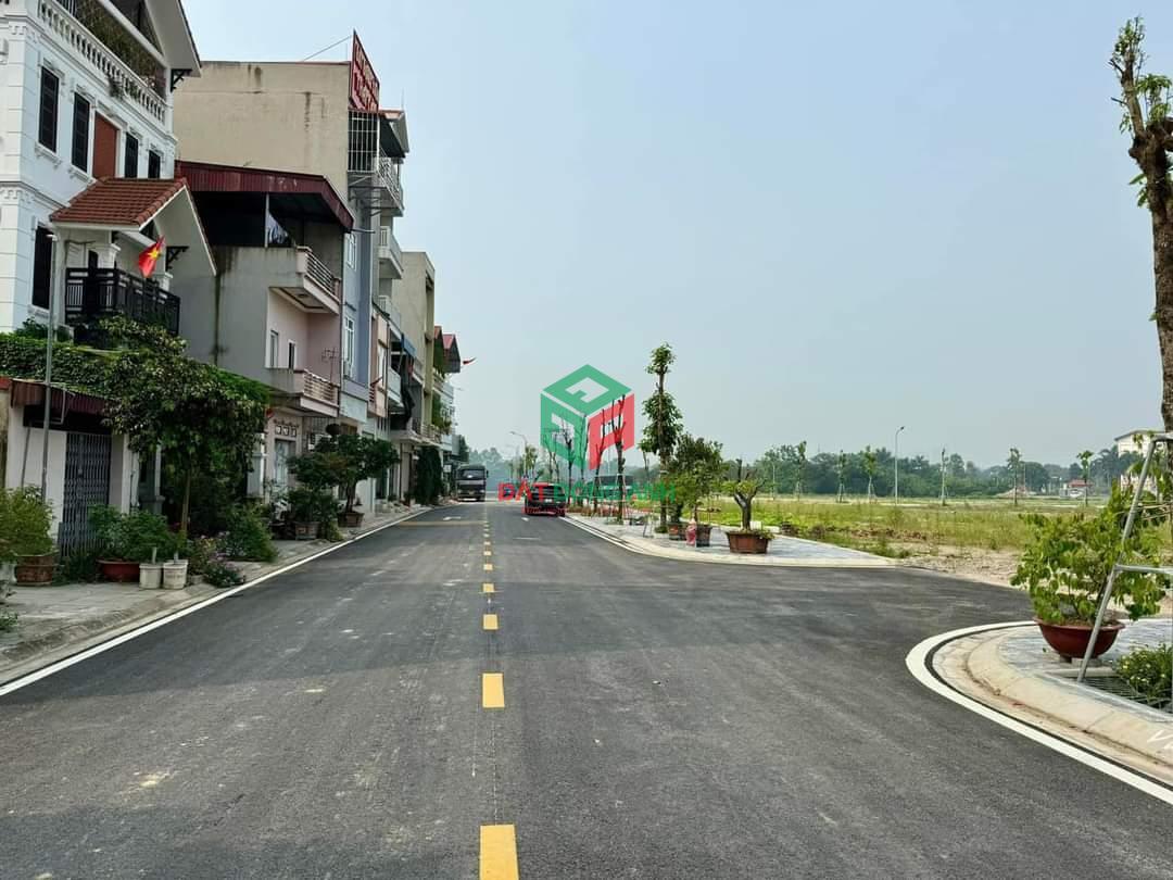 Bán đất Phúc Lộc Uy Nỗ - 75m2 - đường thông ô tô tải