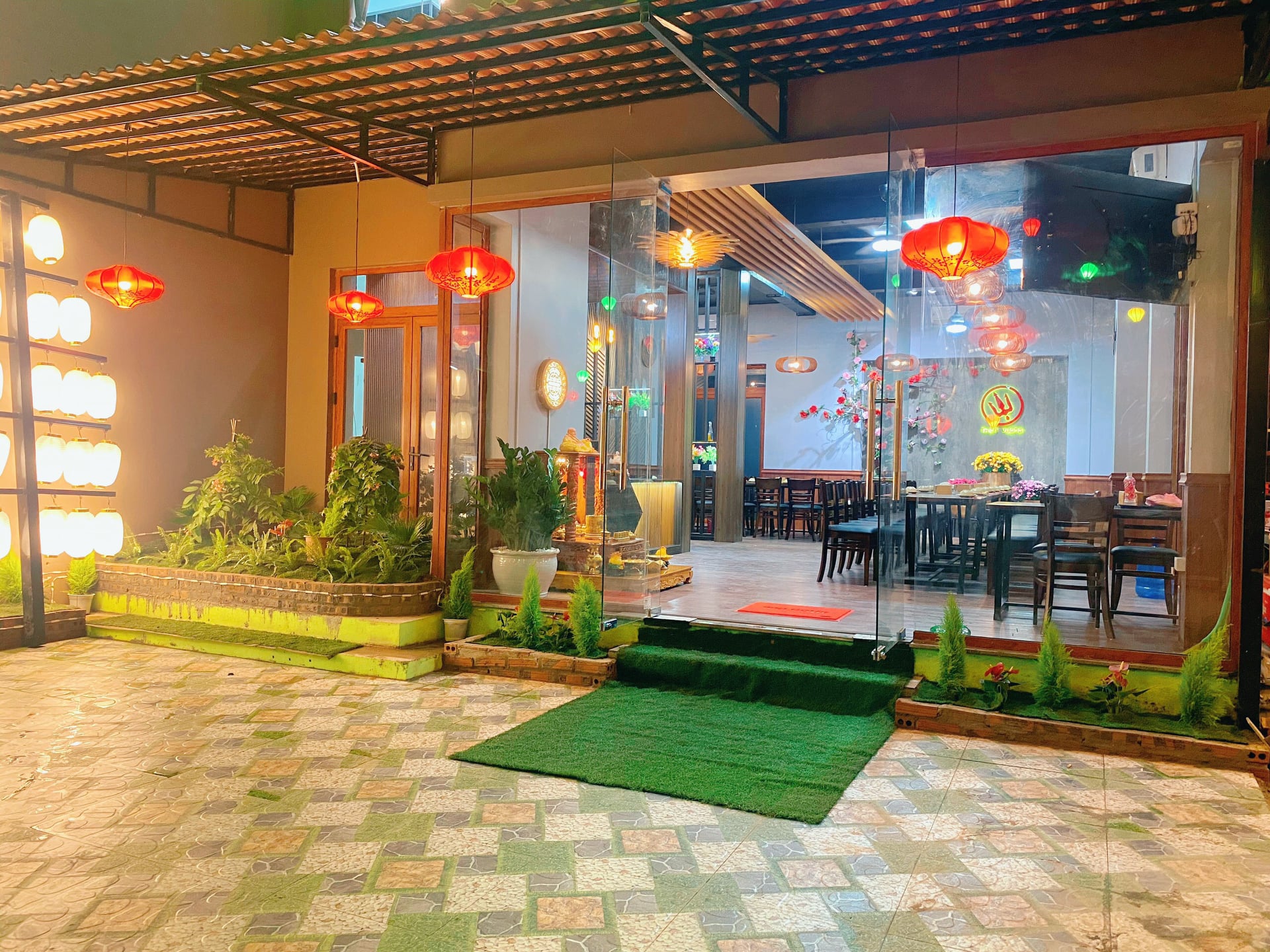 NÓNG O9 2628 5559 BÁN. Nhà BT Ngoại Giao Đoàn (Nguyễn Xuân Khoát) 393m², 4 tầng, MT 20m, chào giá 157 tỷ Tây Hồ