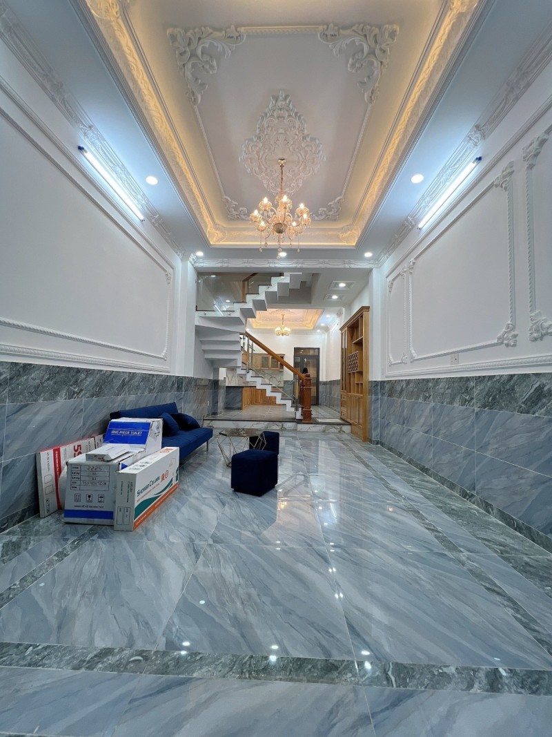 Bán nhà đầu đường Lê Đình Cẩn, BTĐA, Bình Tân - đối diện ỦY BAN - 4 TẦNG - 6.7 tỷ