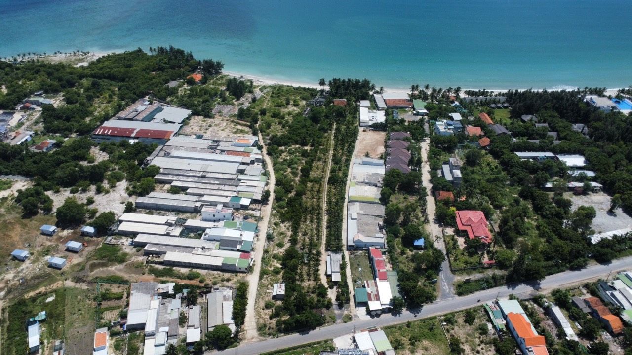 bán 2239m2 2 mặt tiền full thổ ngay biển Dốc Lết Ninh Hải Ninh Hòa 0962130297