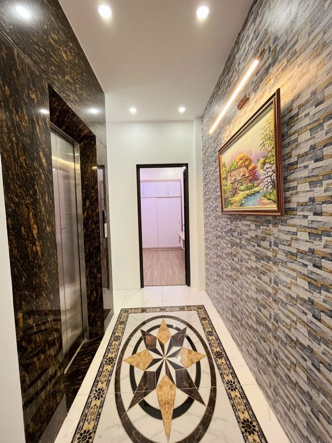 Cắt lỗ nhà mới Trịnh Văn Bô kéo dai, thang máy, xe tải, KD, GIÁ 5.99 TỶ