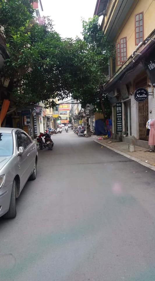 Bán nhanh mảnh đất mặt chính kinh doanh Trâu Quỳ giá 98tr/m2