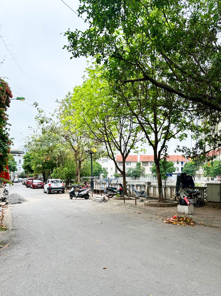 Bán nhà Nguyễn Văn Trỗi Mỗ Lao, 39m2, Mặt tiền hiếm 5.2m. Ô tô, vỉa hè.