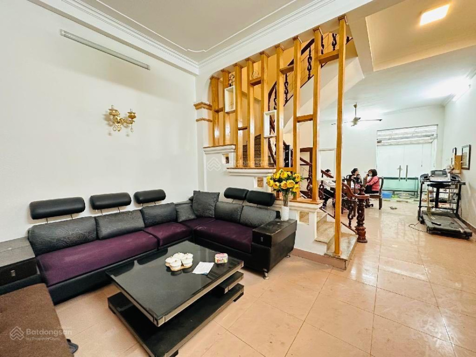 Chính chủ cần bán nhà phố Minh Khai 5 tầng 3 ngủ full nội thất ngõ thông - 3 gác tránh xe máy 5 tỷ