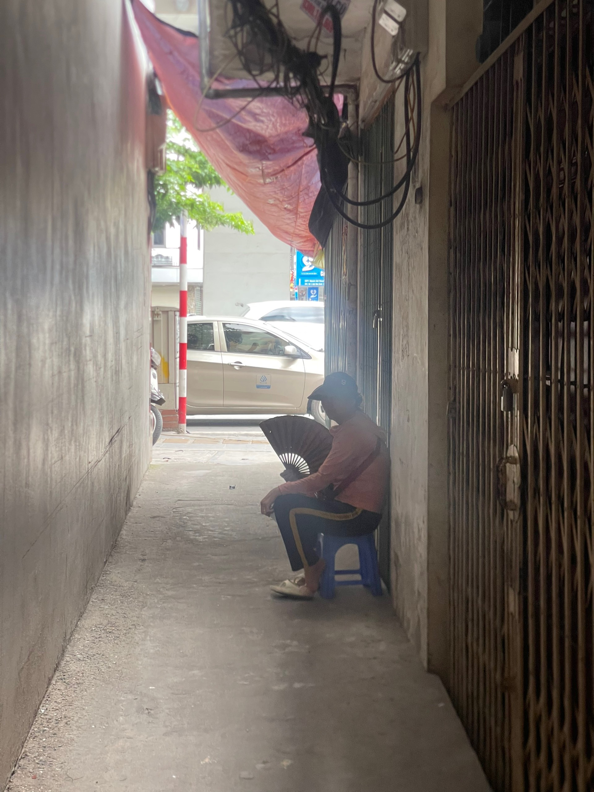 BÁN NHÀ MINH KHAI HAI BÀ TRƯNG - 18M 4 TẦNG - CHỈ HƠN 2 TỶ SỔ ĐỎ RIÊNG 2 NHÀ RA MẶT PHỐ GẦN ĐH BÁCH KHOA