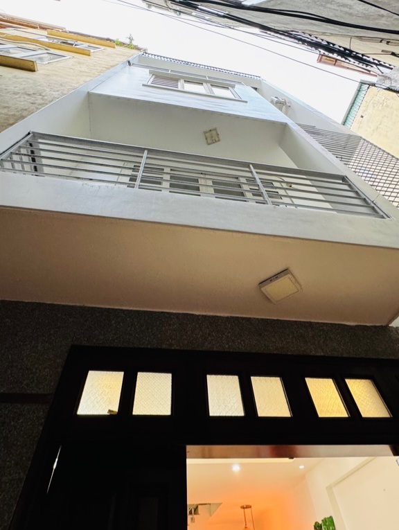 TRẦN CUNG - NHÀ DÂN XÂY – CỰC ĐẸP Ở LUÔN - NGÕ RỘNG - 50M RA Ô TÔ – 38M2, NHỈNH 5 TỶ