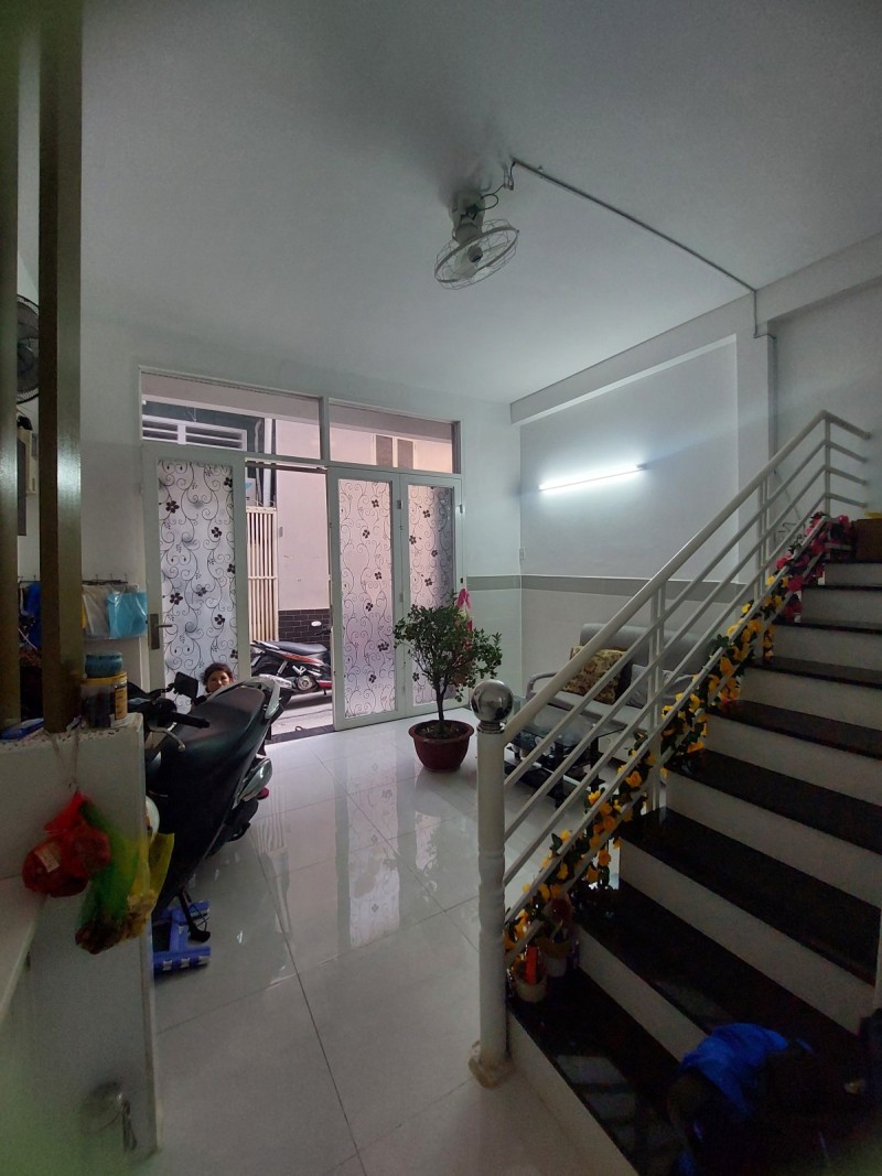 Bán nhà Xô Viết Nghệ Tĩnh P26 Bình Thạnh, ngang to 4m5, 3 tầng BTCT, sổ đẹp nở hậu, chỉ nhỉnh 4 tỷ