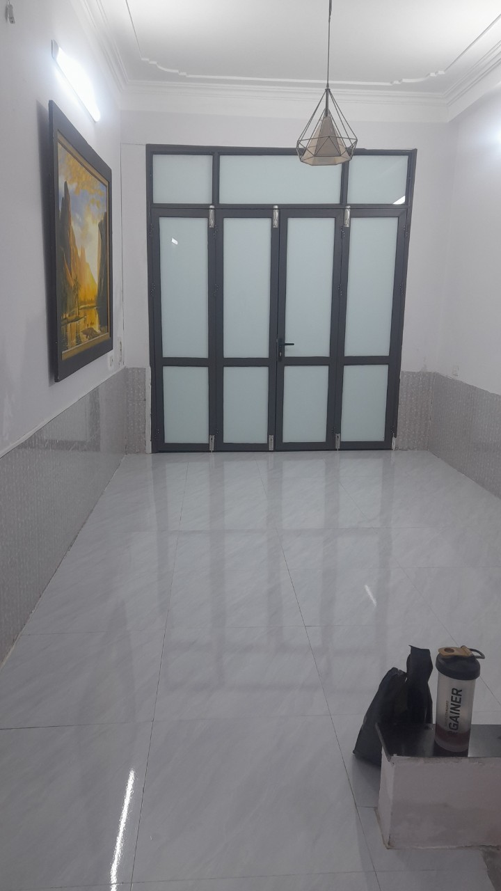 Cho thuê nhà trong ngõ Vĩnh Hưng, Hoàng Mai 28m2, 4 tầng, 2 ngủ, 2 WC, giá chỉ 8.5 Triệu