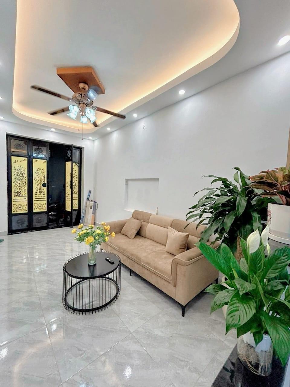 BÁN NHÀ NGÕ 88 GIÁP NHỊ HOÀNG MAI - 30M 4T MT 3M - HƠN 3 TỶ SĐCC 4PN FULL NỘI THẤT NGÕ THÔNG GẦN BỜ SÔNG SÉT