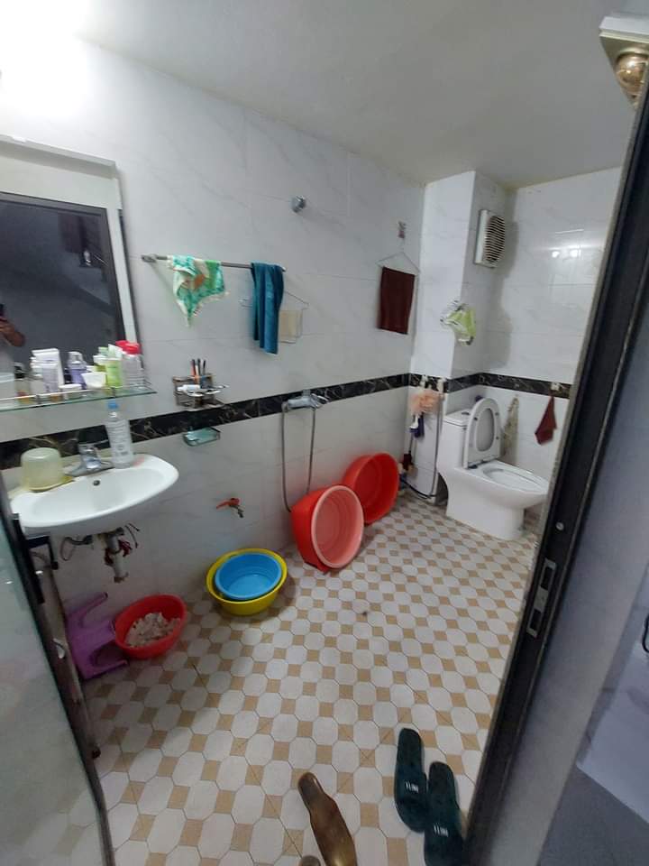 tổ 11 Mậu Lương, Kiến Hưng, Hà , S 48m², 4 tầng MT 5.2 m, $ 4.65 tỷ.