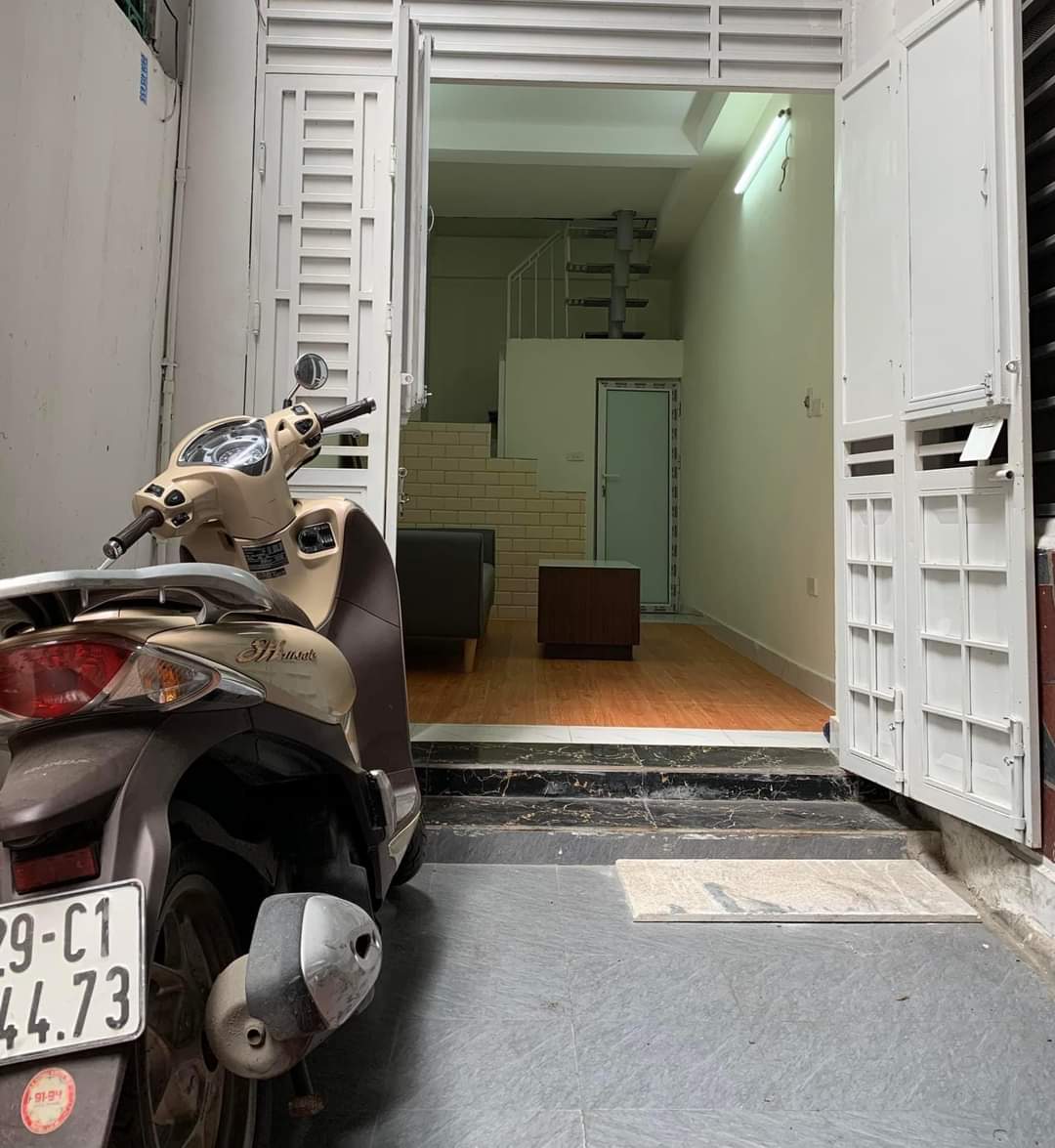 BÁN NHÀ KIM MÃ,QUẬN BA ĐÌNH,DT24M2×6T,MT2.5M,GIÁ 3.95TỶ,GẦN PHỐ ,DÂN XÂY,VỪA TIỀN.