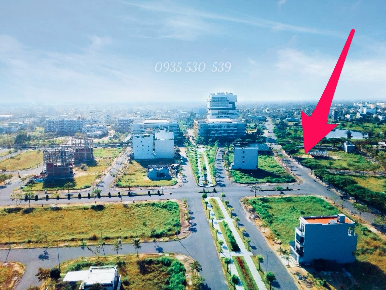 Bán Gấp Lô Biệt Thự 396m2 FPT Đà Nẵng Siêu Đẹp - Lợi khoản sân vườn trước nhà 140m2