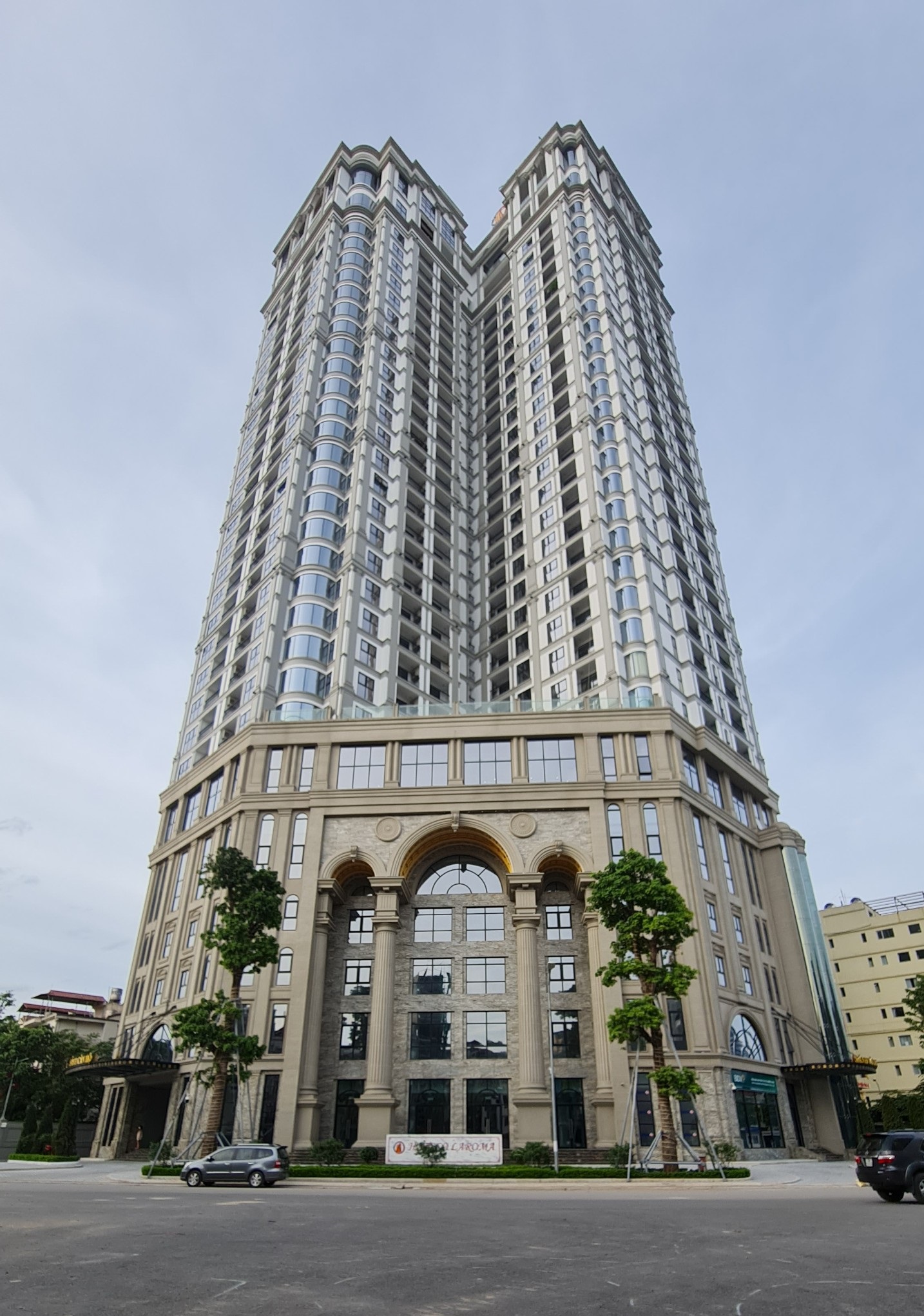 Cho thuê văn phòng logistics 100m2 đến 1000m2 tòa Hateco Laroma, Huỳnh Thúc Kháng, Đống Đa