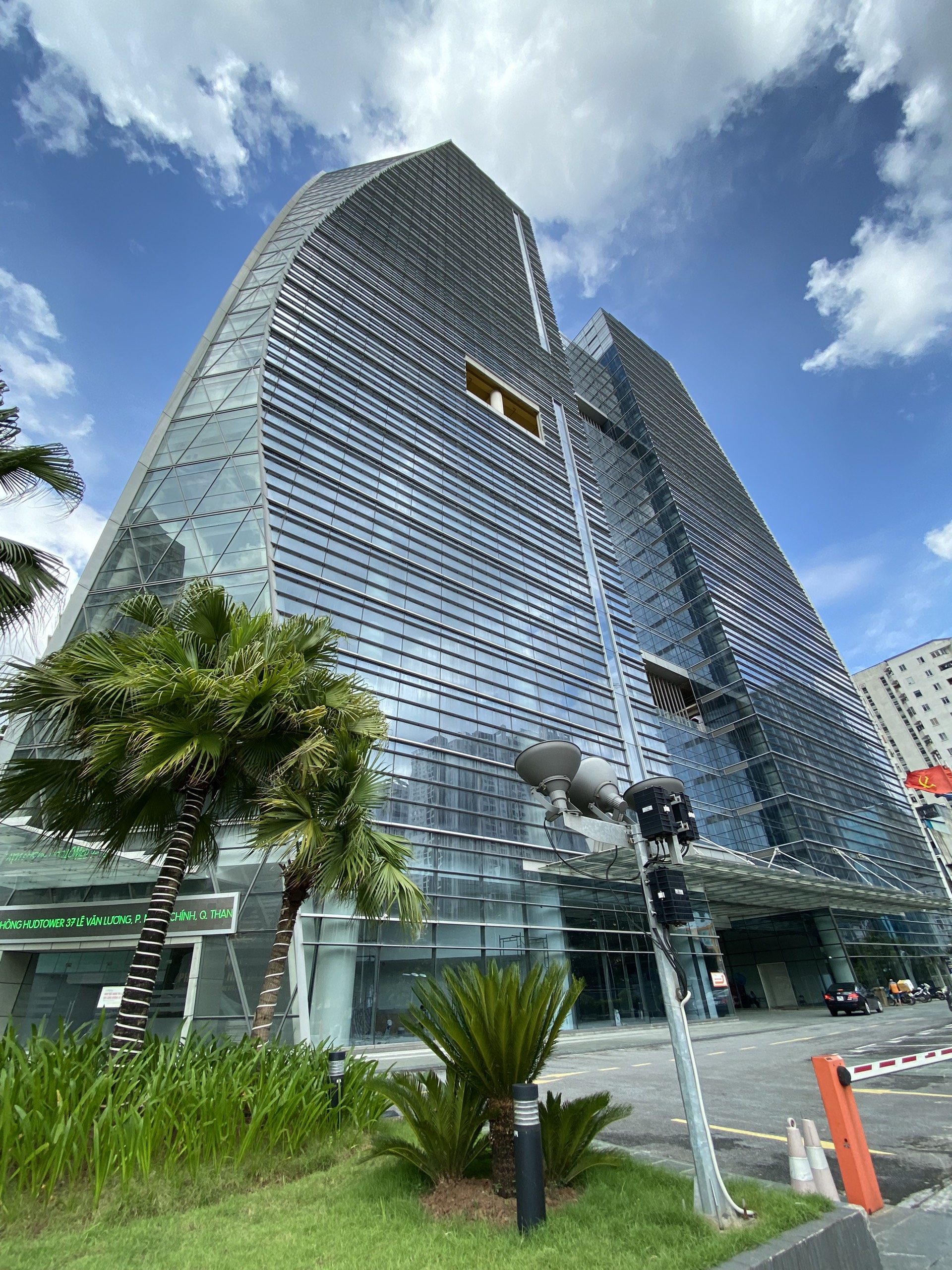 Cho thuê văn phòng logistics 1000m2 tòa Diamond Flower, Lê Văn Lương, quận Thanh Xuân