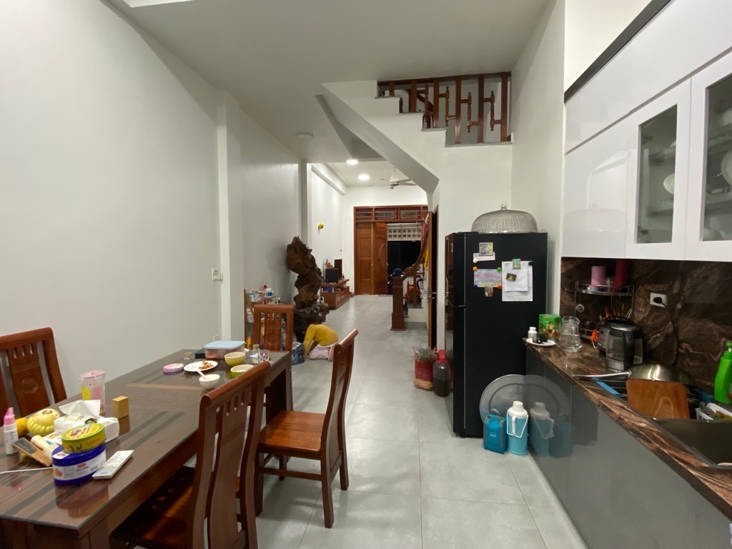 Bán Nhà Nguyễn Văn Cừ , Ngõ Thông , Otto Ra Vào , DT 40m2 , 5 tầng , Giá 5.8 tỷ