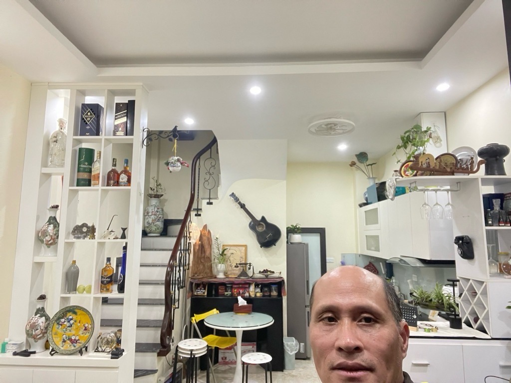 Bán Nhà Ngọc Thụy Ngõ To Oto Đỗ Cửa DT 32m2 , 5Tầng , Giá Chào 5.1 tỷ