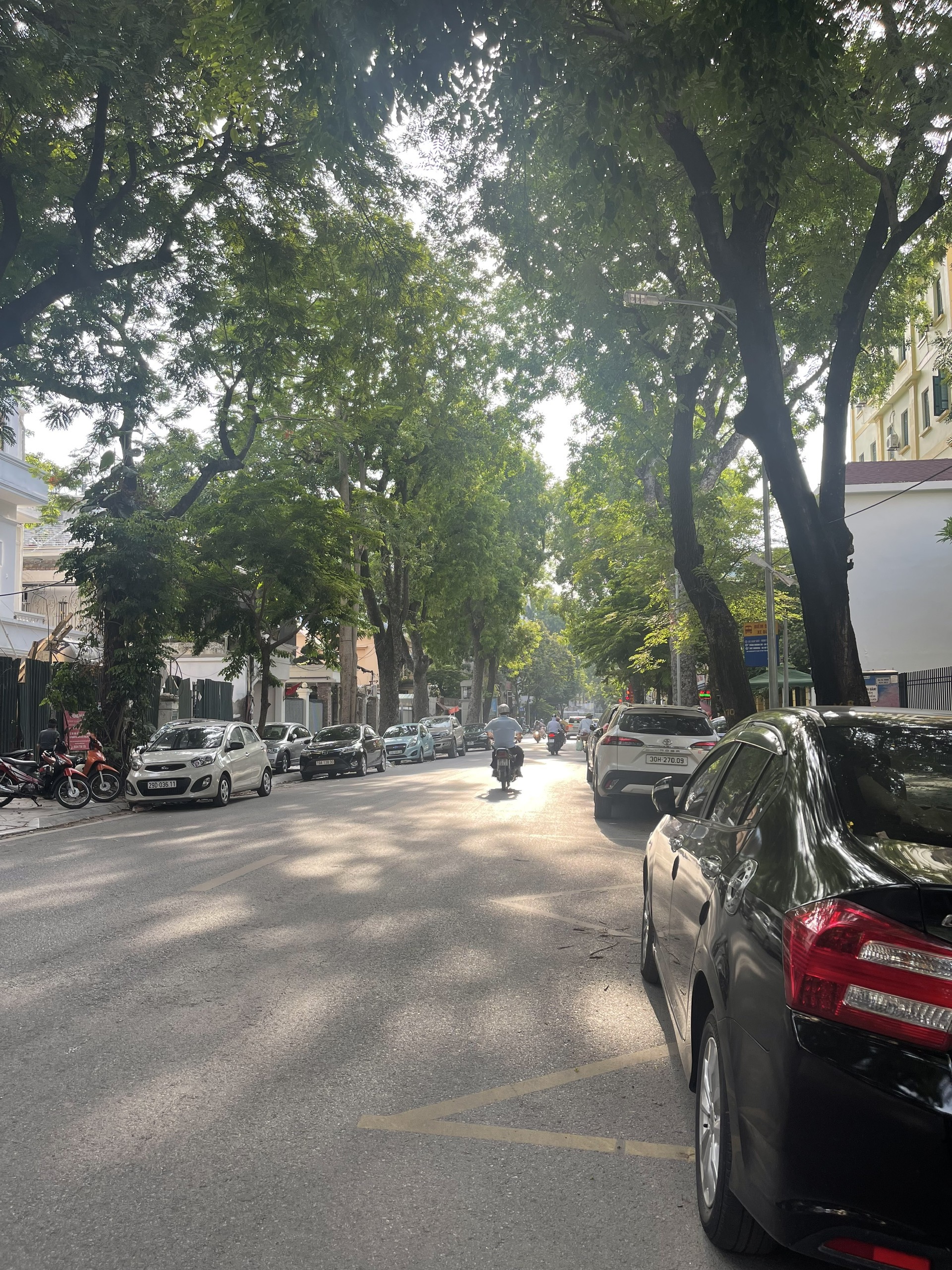 (HIẾM) Bán nhà KINH DOANH mặt phố NGUYỄN THƯỢNG HIỀN - Hai Bà Trưng, lô góc, 28m2 x 4 tầng, 10.5 tỷ