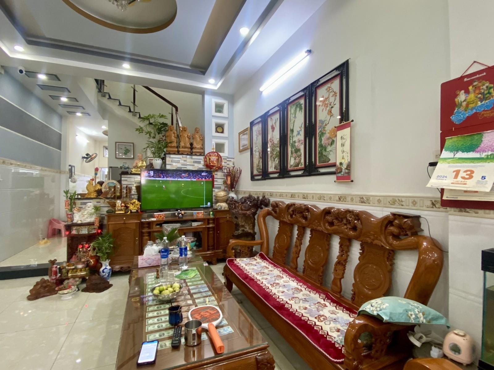 NHÀ 2 TẦNG CƯ XÁ PHÚ LÂM B – PHỐ ẨM THỰC - XE HƠI ĐẬU TRONG NHÀ - ĐƯỜNG XE TẢI THÔNG THOÁNG 4.2x25 - KHU DÂN TRÍ CAO –