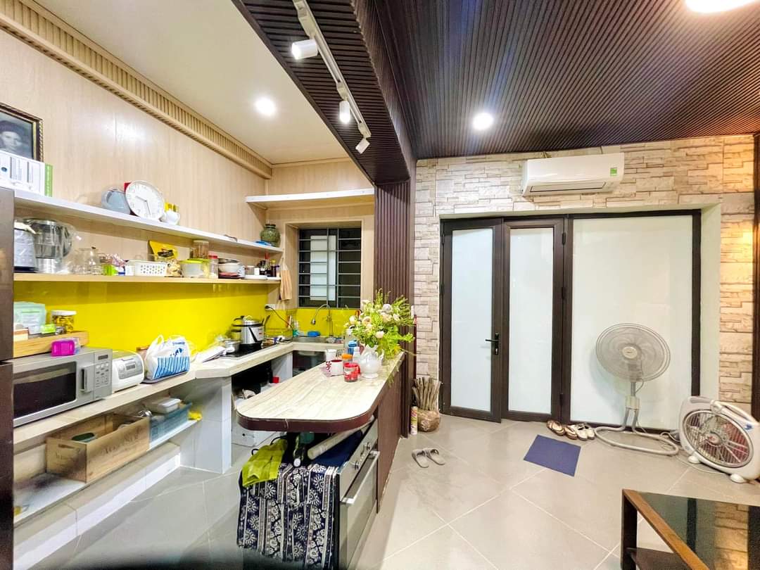 Bán nhà Vạn Bảỏ- TT BA ĐÌNH - NHÀ SIÊU ĐẸP -60m, 4,5m giá 3,7 tỷ