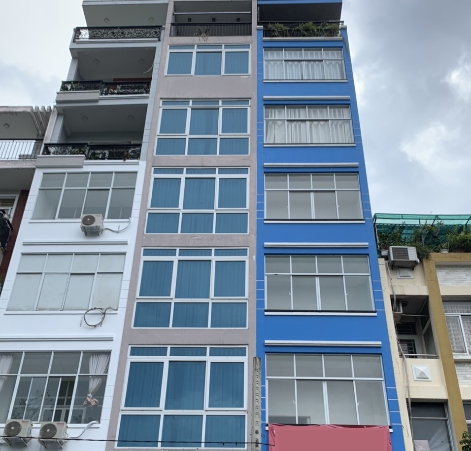 Tòa nhà 6 tầng Mặt tiền gần Sân Bay, 5x20m, 10 phòng (CHO LÀM CHDV)