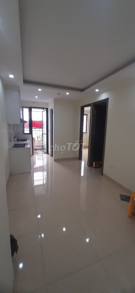 Cho thuê căn hộ khép kín 02PN + 01 phòng khách ở 31 A Ngõ 50 Võng Thị, Tây Hồ