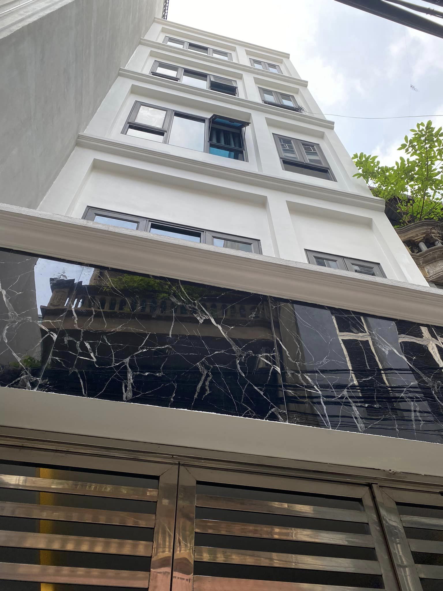 Bán tòa CHDV 83m2 x 5 tầng thang máy 13 phòng khép kín full đồ Cổ Nhuế