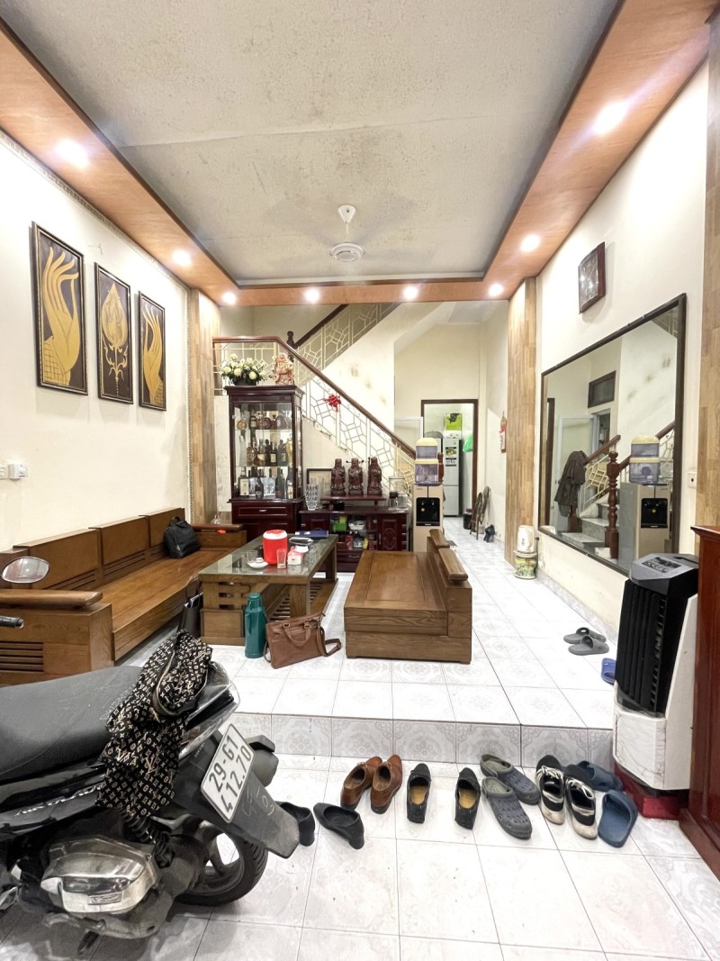 Bán nhà đẹp ở luôn Tôn Đức Thắng 35m2 x 4 tầng, mt4m, ngõ nông gần phố, gần oto, 7 tỷ